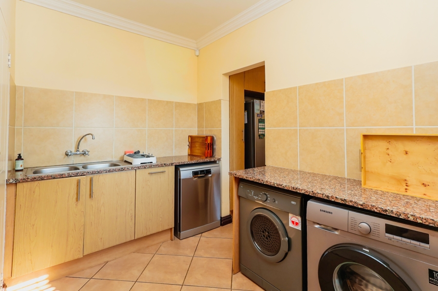 3 Bedroom Property for Sale in The Coves North West